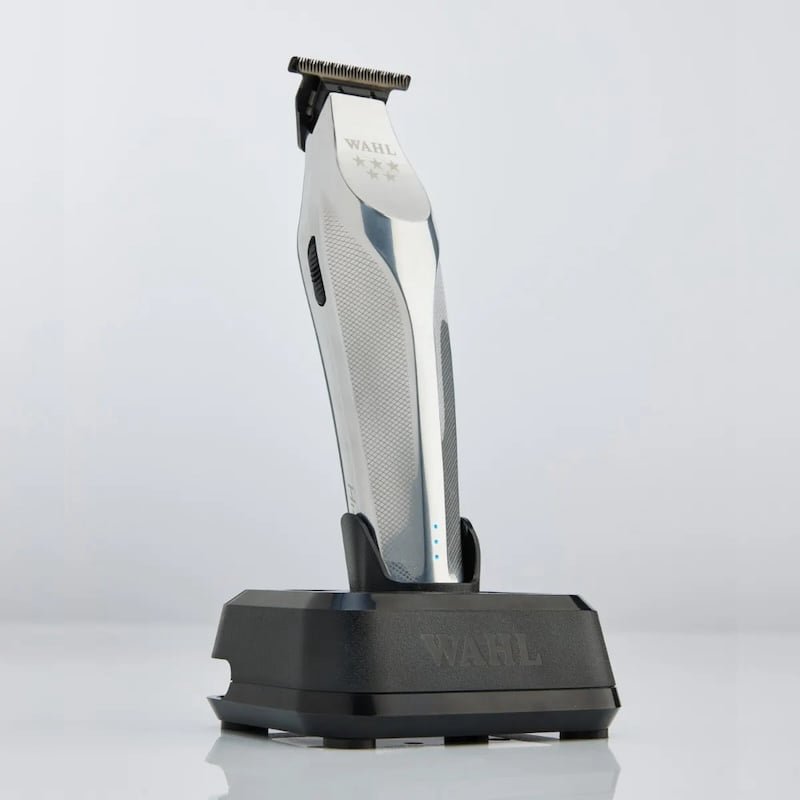 Wahl-Hi-Viz-Trimmer-In-Sfeerbeeld-2-Vakkappers Wahl Hi-Viz Trimmer - Afbeelding 7